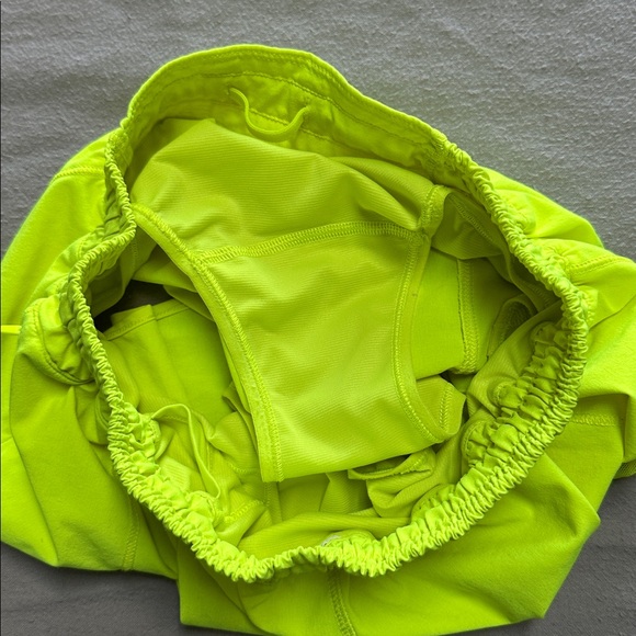 Lululemon Hotty Hots - Picture 4 of 7